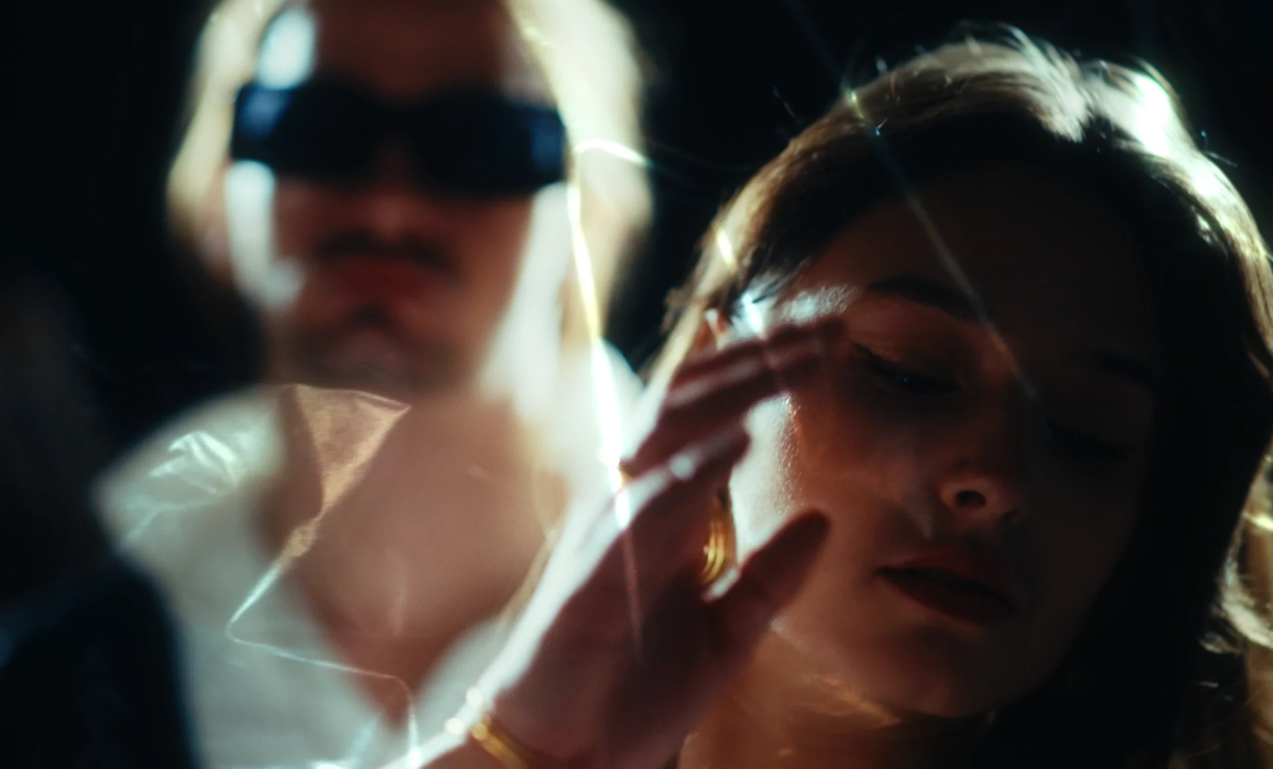EN VOGUE — image 10